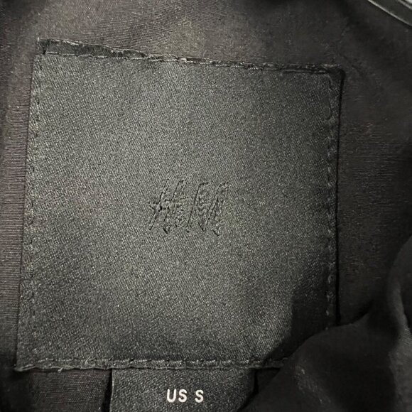 H&M Women's Full Zip Jacket Collared Zip Pockets Black Size Small - Picture 8 of 9